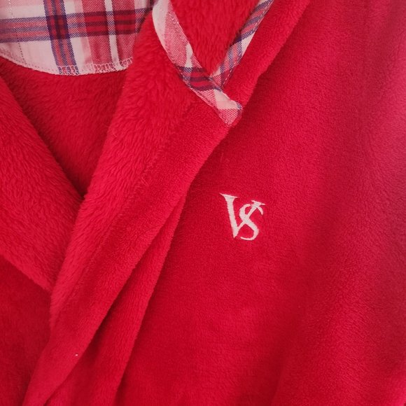 VICTORIA'S SECRET ~ Hooded PLUSH Fluffy Robe ~ Size M ~ HOLIDAY Red ~ COZY - Picture 3 of 5